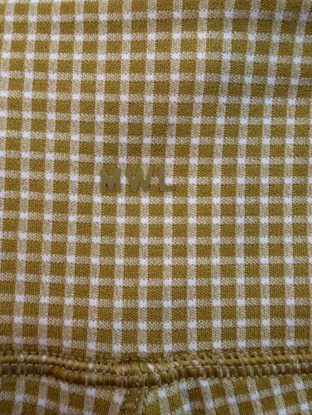 Madewell Flex High Rise Biker Shorts in Gingham Citrus Lime - size L - Picture 3 of 3